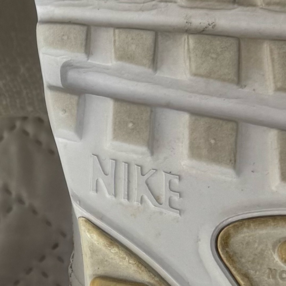 Nike Air Max White Leather Sneakers Activewear Running Shoes Boy Size 5Y US - Picture 5 of 10